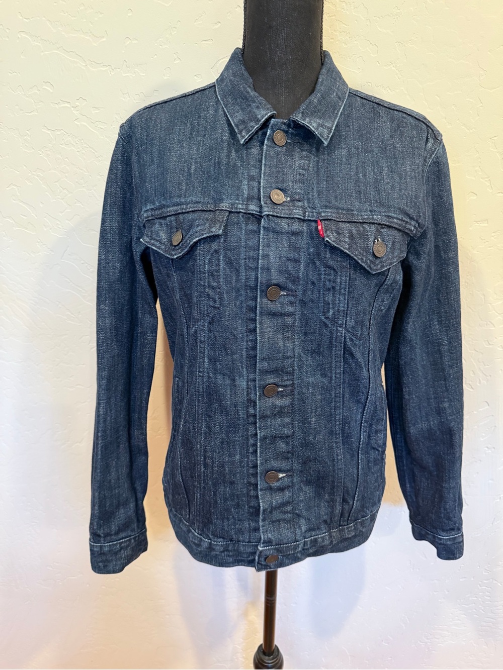 Levi's Dark wash denim trucker jacket